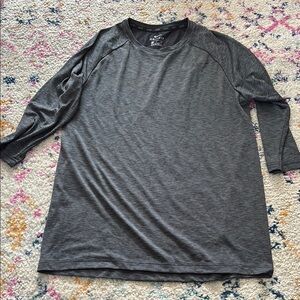 Nike Men's Gray Shirt Quarter Sleeve